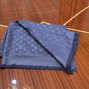 Louis Vuitton  Blue Monogram Fringed Shawl scarf authentic